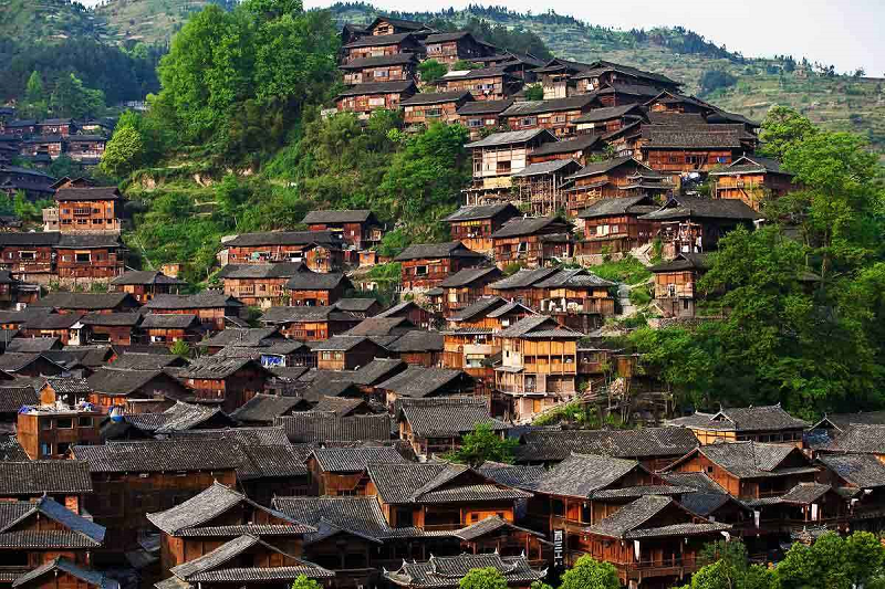 Maxrac Family Starts Midsummer Trip Maxrac Family Starts Midsummer Trip